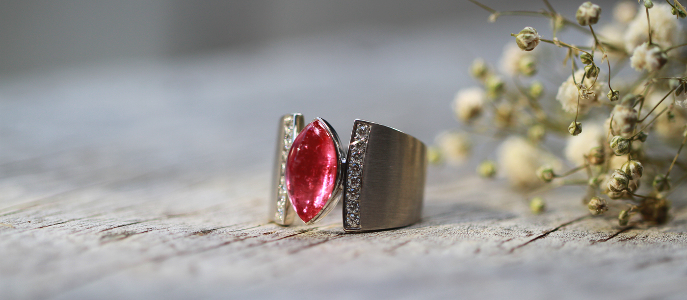 Pink tourmaline and diamond gold ring