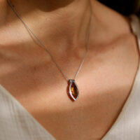 White gold pendant with a navette shaped Citrine