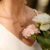 White gold, diamonds and Tahiti pearl pendant