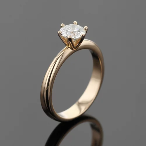 Classic engagement ring in rose gold with a 1 carat diamond