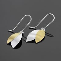Petal earrings in silver