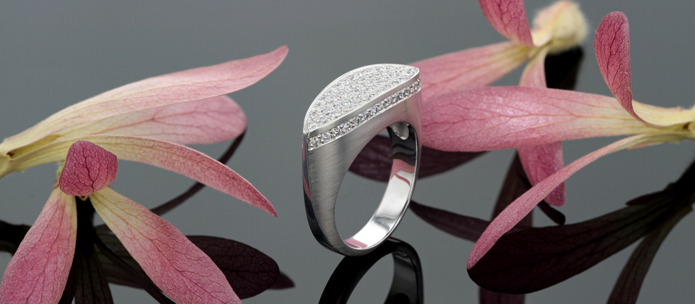 Luxury diamond ring Mauritius
