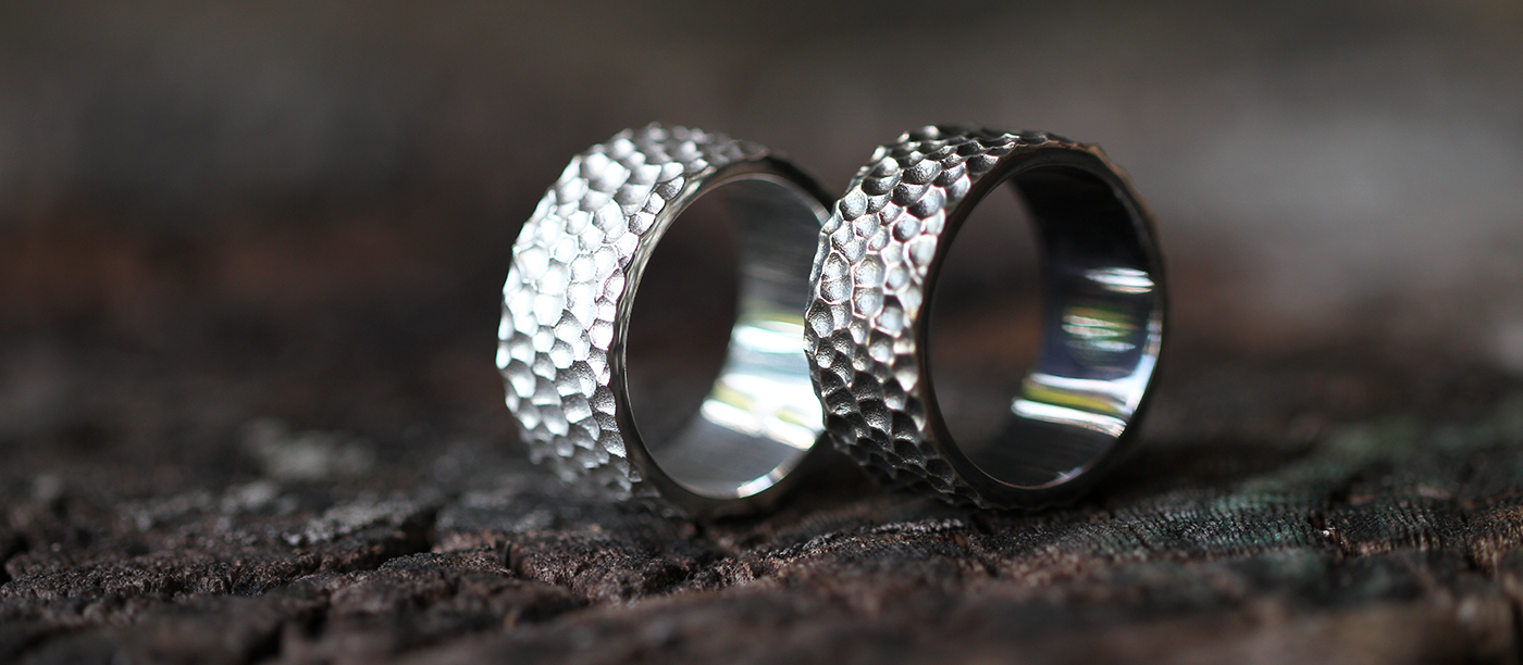 Unisex rings for couples