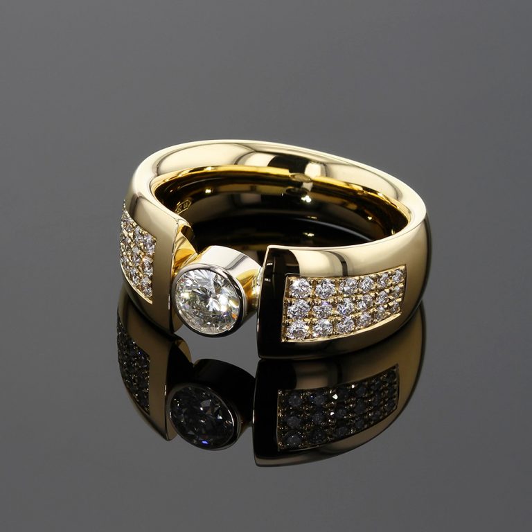 Unique gold rings made in Mauritius | Martin Beffert designs