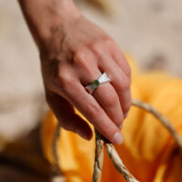 Sea urchin ring with a Peridot