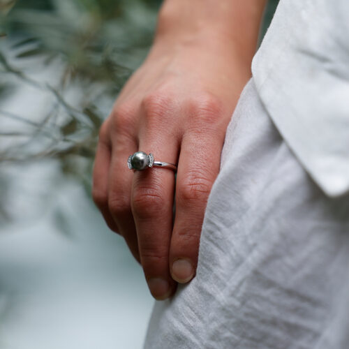 Tahiti pearl ring