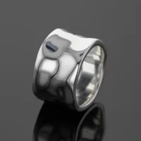 Organic ring in polished silver